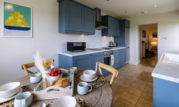 Murthly Cottage | Hill View Cottage - Luxury Cottages