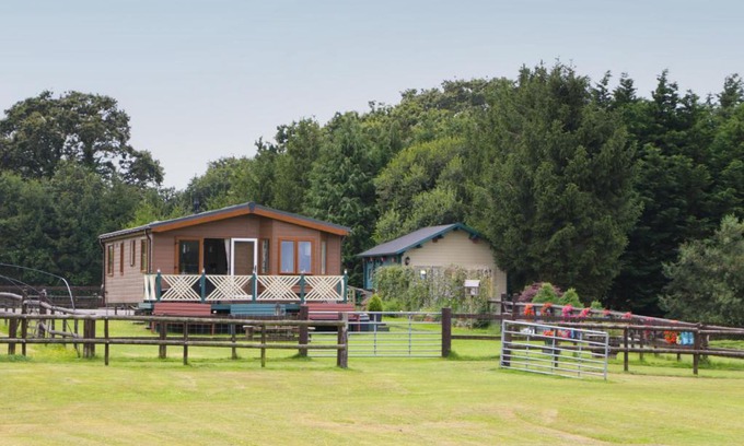 Wareham House | Hill View, Lilac Lodge