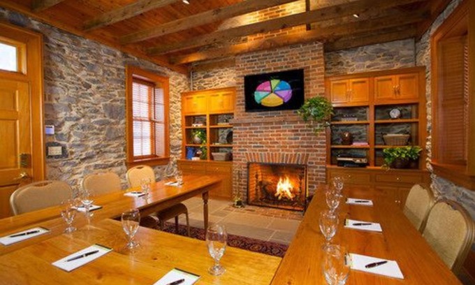 Rippon Bed & Breakfast | Hillbrook Inn