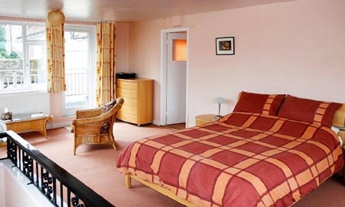 Witnesham Bed & Breakfast | Hillbrow Farm B&B
