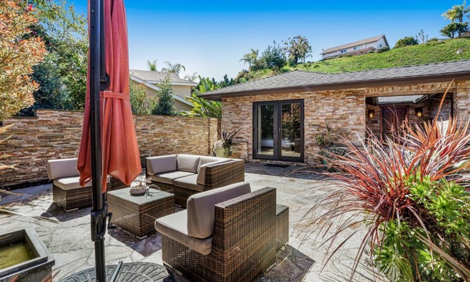 Solana Beach House | Hillcraft House