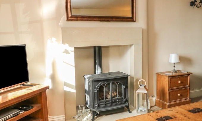 Longnor Cottage | Hillcrest, LONGNOR