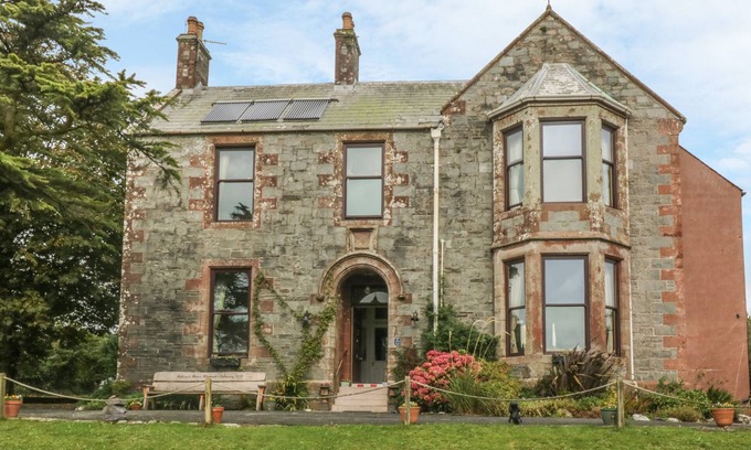 Wigtown Cottage | HILLCREST, pet friendly in Wigtown