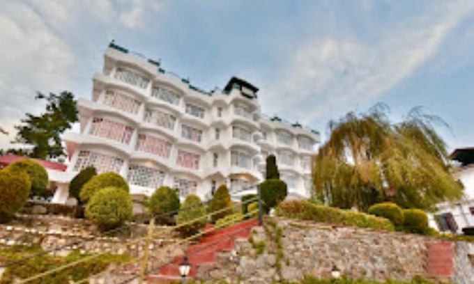 Baldeyan Resort | Hillcrest Resort Shimla