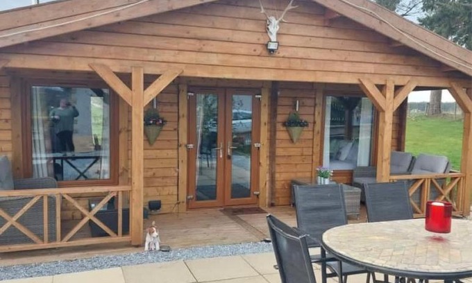 Fortrose Ski Chalet | Hillhaven Lodge
