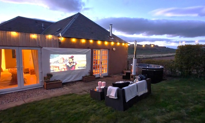Bouvet Island Cottage | Hillockbrae Cottage- hot tub & garden cinema, luxury, nature, peaceful, special