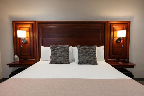 Hillsdale Hotel | Hillsdale College Dow Hotel and Conference Center