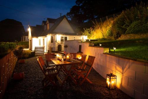 Glyndyfrdwy House | Hillside Cottage, countryside views near Llangollen