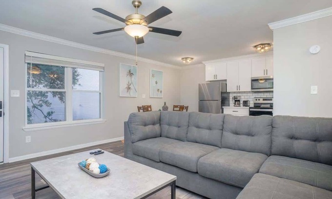 Bayview Apartment | Hillside Cove - Sail Suite