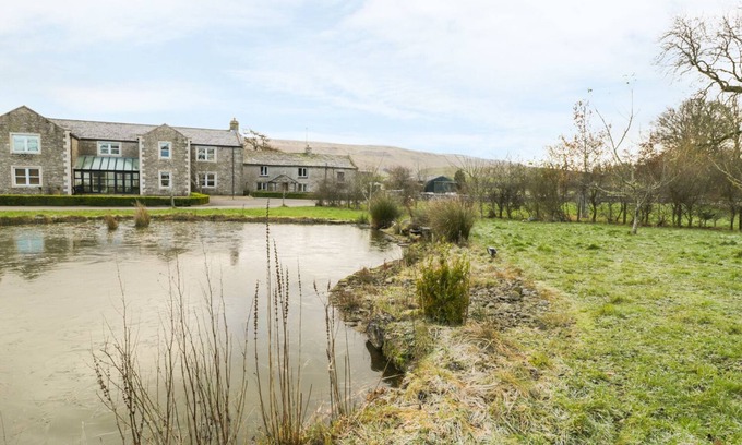Kirkby Stephen House | HILLSIDE FARM, luxury holiday cottage in Kirkby Stephen