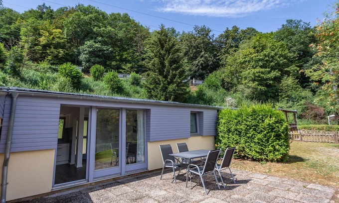 Waxweiler House | Hillside Haven in Waxweiler