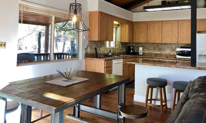 Prescott Cabin | Hillside Hideaway - Prescott Cabin Rentals