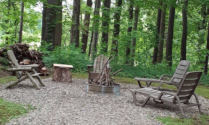 Cherry Creek Cottage | Hillside Retreat in Wooded Setting with Deck & Private Firepit for Relaxation