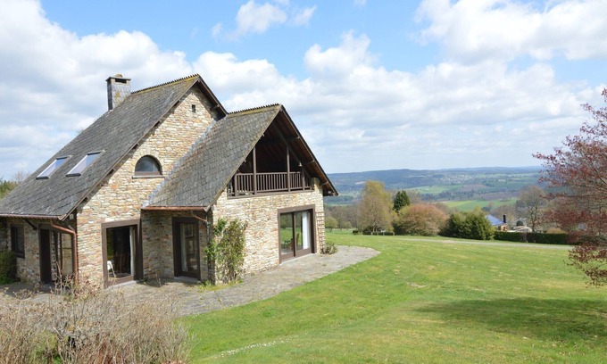 Lierneux House | Hillside Retreat with Pond