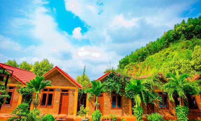Son Trach House | Hillside View Homestay