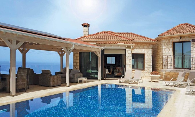 Pachyammos Villa | Hillside villa, stunning veiws out to sea