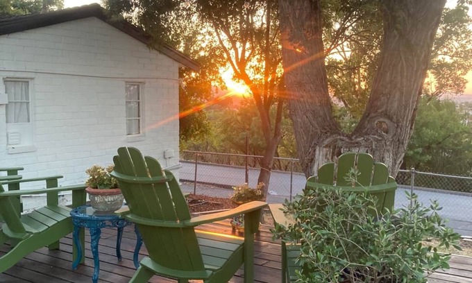 Paso Robles House | Hilltop Cottage 1 Bed/1 Bath near Downtown Paso