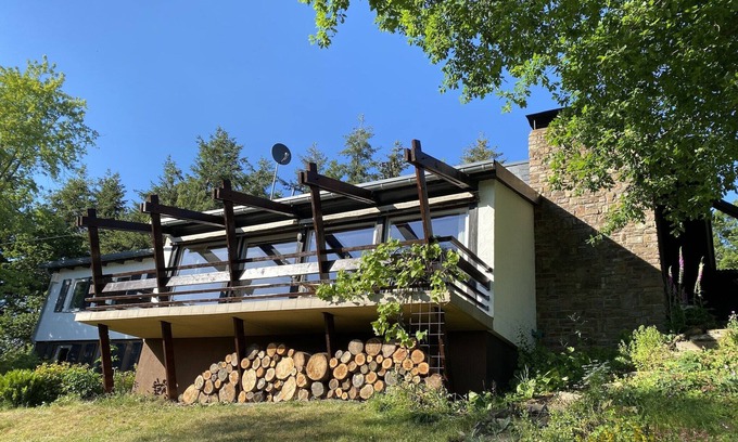 Pilmeroth House | Hilltop Haven in Mosel