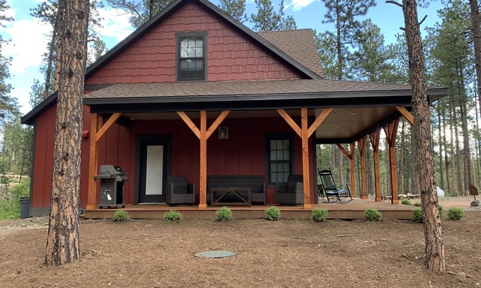 Rapid City Cabin | Hilltop Hideaway in the seclusion of the beautiful Black Hills