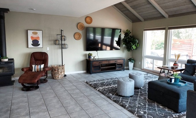Atascadero House | Hilltop Home Atascadero, great for the whole family!
