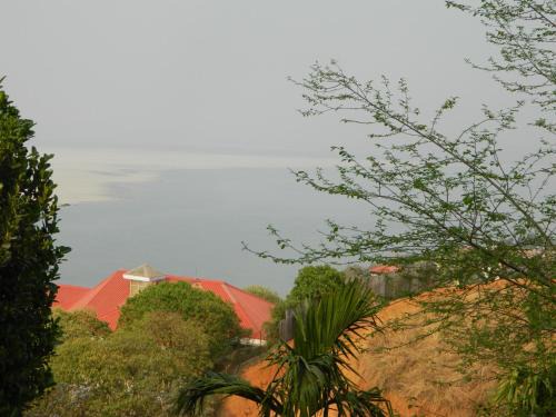 Sualkuchi House | Hilltop Lodge