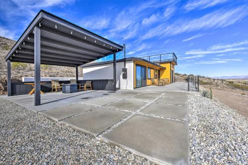 Yucca Valley House | Hilltop Oasis with Sweeping Landscape Views