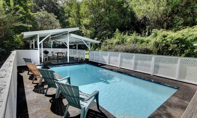 Pepeekeo House | Hilltop Views! Backyard Pool, 3 Bedrooms/3 Baths. Gentle Breezes. Very Private.