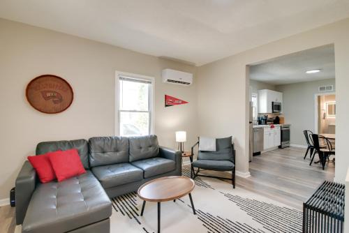 Bowling Green House | Hilltopper Convenience Modern Duplex Near WKU