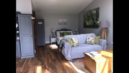 Bromham Apartment | Hillview Lodge