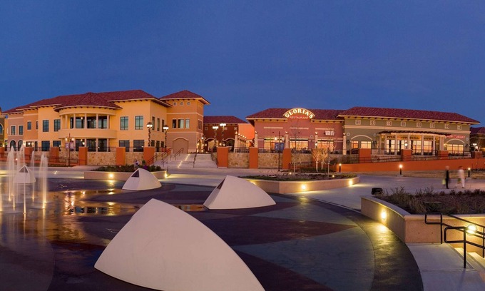 Rockwall Resort | Hilton Dallas/Rockwall Lakefront