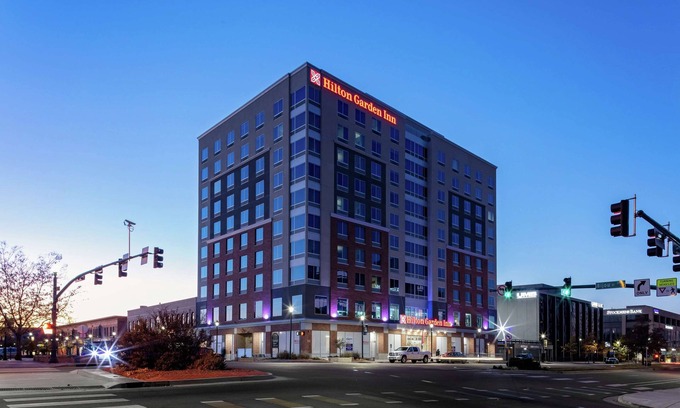 Downtown Colorado Springs Hotel | Hilton Garden Inn Colorado Springs Downtown