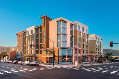 Downtown Burbank Hotel | Hilton Garden Inn Burbank Los Angeles