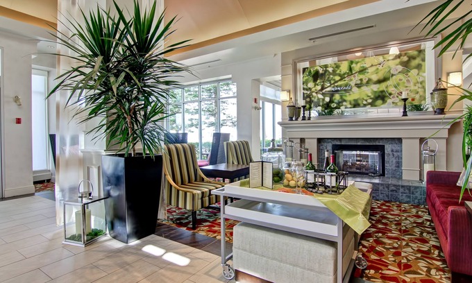 Calgary Hotel | Hilton Garden Inn Calgary Airport