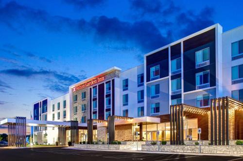 Cedar Rapids - Iowa City Hotel | Hilton Garden Inn Cedar Rapids