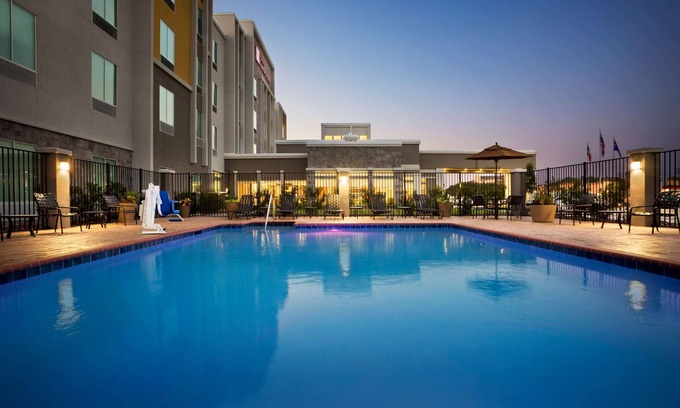 Baytown Hotel | Hilton Garden Inn Houston-Baytown