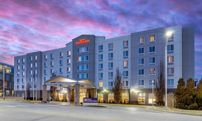 Riverview Hotel | Hilton Garden Inn Kansas City
