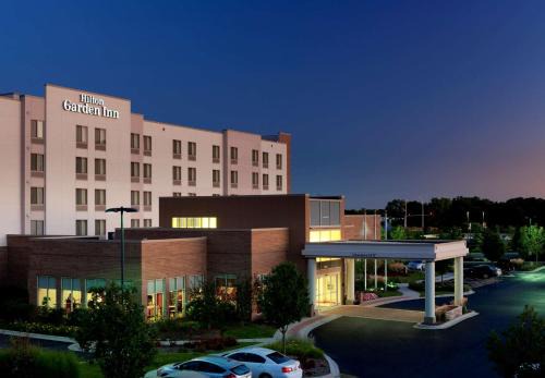 Lake Forest Hotel | Hilton Garden Inn Lake Forest Mettawa