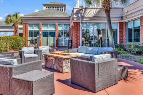 Myrtle Beach Hotel | Hilton Garden Inn Myrtle Beach/Coastal Grand Mall