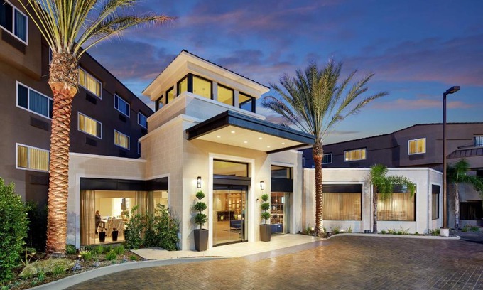 Kearny Mesa Hotel | Hilton Garden Inn San Diego Mission Valley/Stadium