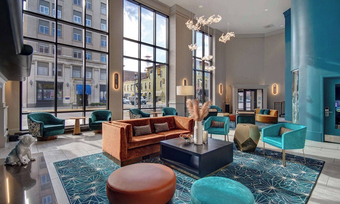 Downtown Hotel | Hilton Garden Inn Terre Haute