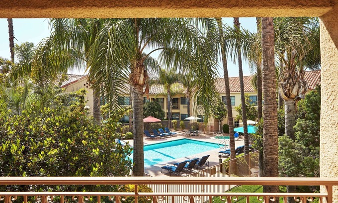 Valencia Hotel | Hilton Garden Inn Valencia Six Flags
