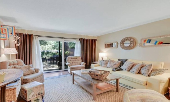 Harbour Town Villa | Hilton Head beach and golf condo!