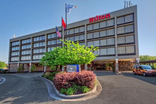 Mount Vernon Hotel | Hilton Knoxville Airport