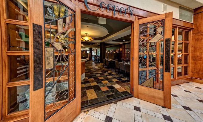 Alcoa Hotel | Hilton Knoxville Airport