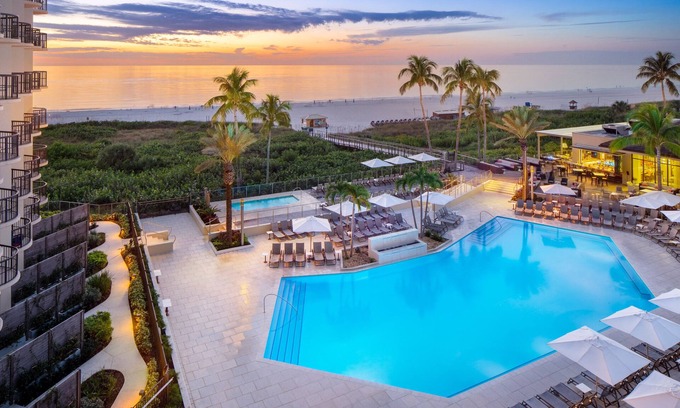 Marco Island Resort | Hilton Marco Island Beach Resort and Spa