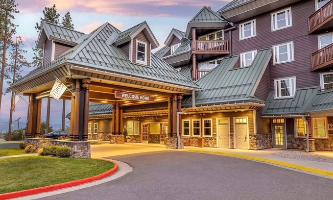 South Lake Tahoe Condo | Hilton South Lake Tahoe- 1 BD Deluxe Condo near the Heavenly Gondola