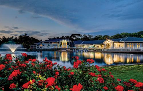 Sea Scape Resort | Hilton Vacation Club Beachwoods Kitty Hawk
