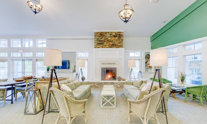 Kitty Hawk Hotel | Hilton Vacation Club Beachwoods Kitty Hawk