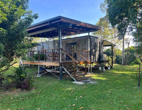 Peacock Siding House | Hinchinbrook Riverview Retreat