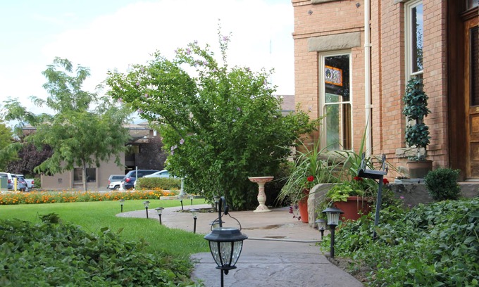 Central Business District House | Hines Mansion